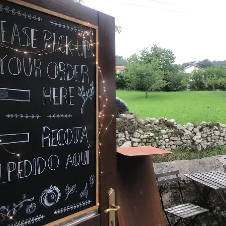 Camino De Santiago Hostel *