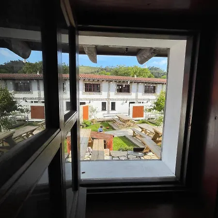 Camino De Santiago Hostel Villahormes