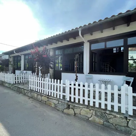 Camino De Santiago Hostel Villahormes