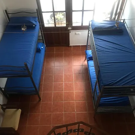Camino De Santiago Hostel Villahormes